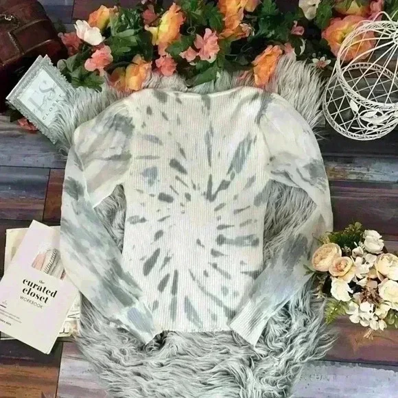 Maven West Gray Tie Dye knit Sheer Sleeve Plunge Neckline Folk Lore Top, S - Picture 9 of 12